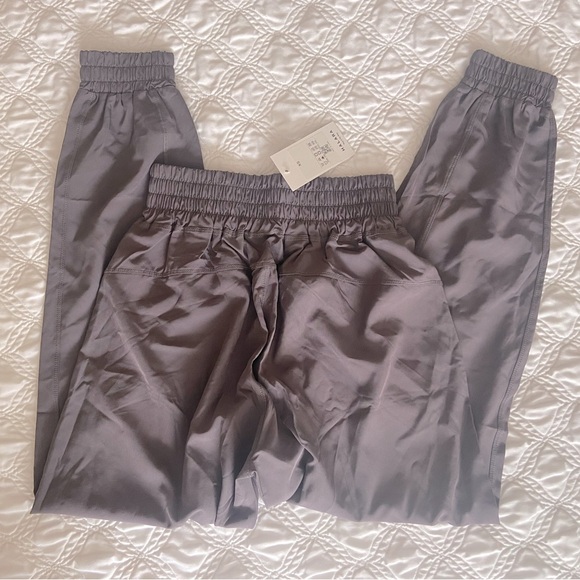 HALARA High Waisted Hiking Joggers - XS - Picture 4 of 9